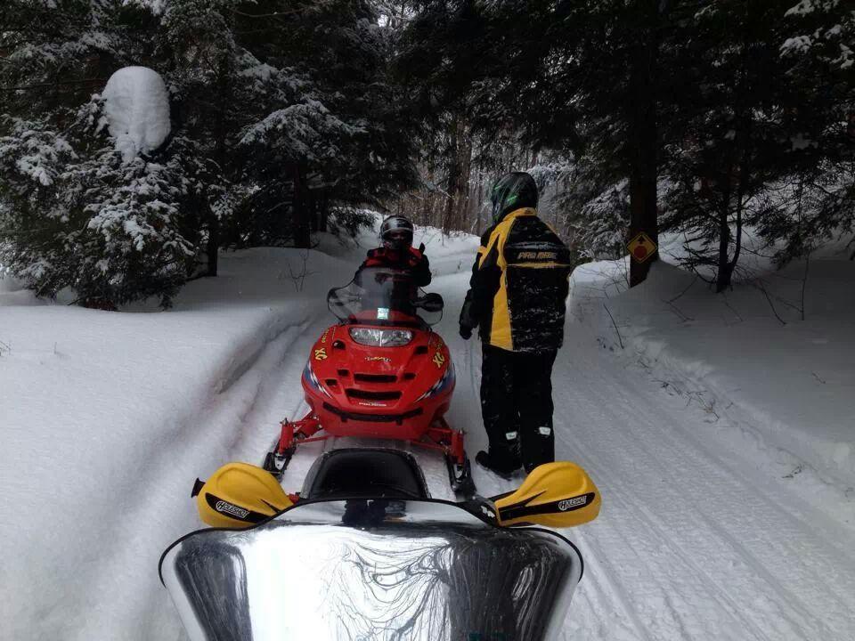 Little Hawk Resort & Marina Algonquin Highlands Luaran gambar